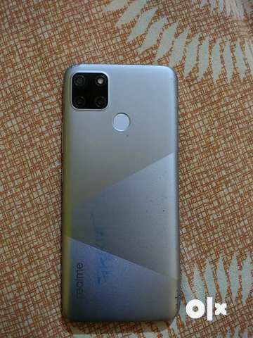 c12 realme price 4 64