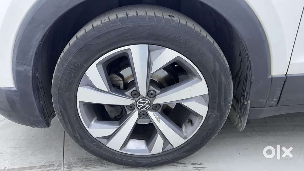 Volkswagen Taigun Topline 1.0 Tsi At (electric Seats), 2022, Petrol