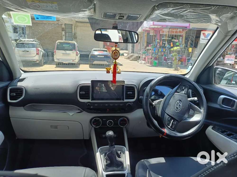 Hyundai Venue 1.2 S O +petrol 2025 Sunroof