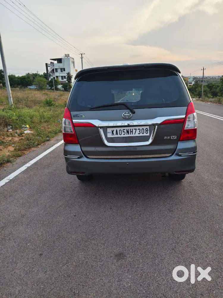 Toyota Innova 2012 Diesel 150000 Km Driven