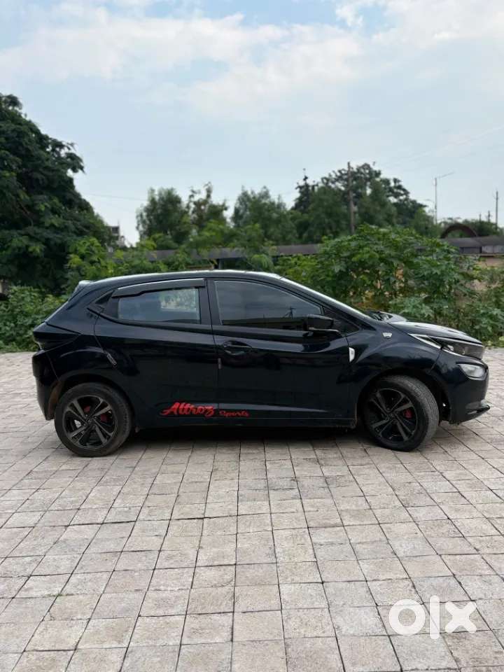 Tata Altroz 1.2 Xz Plus Dark Edition, 2022, Petrol