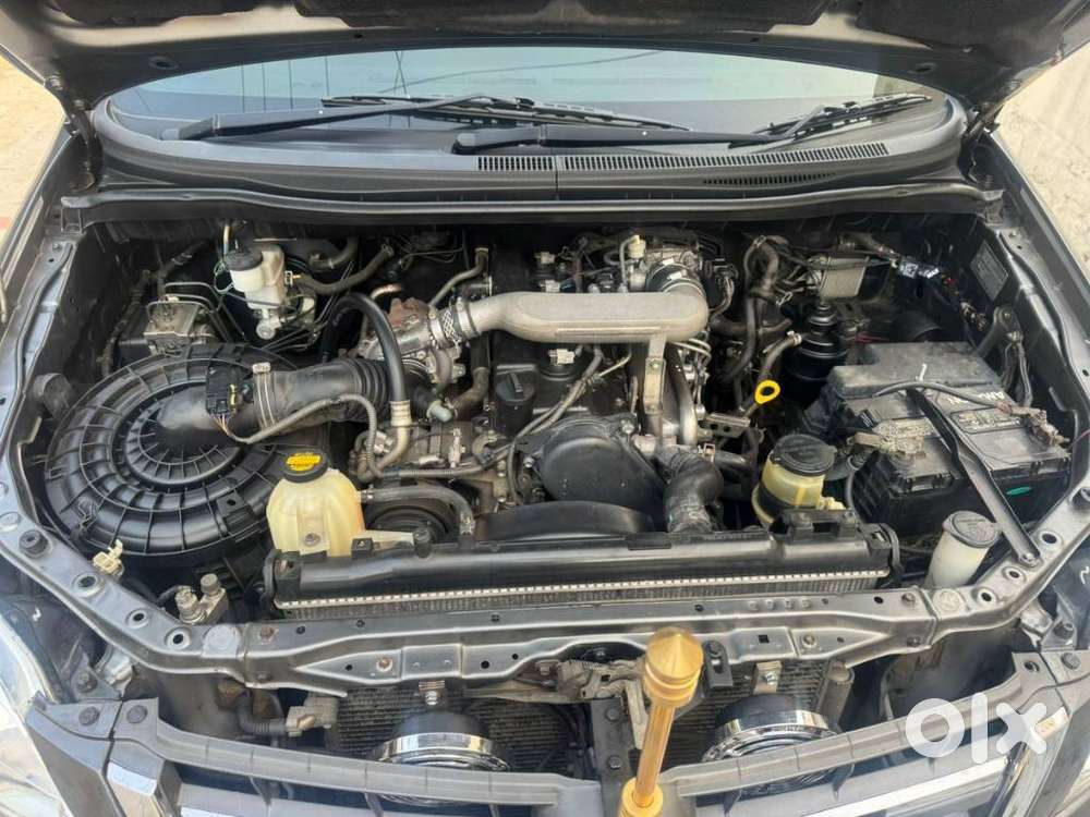 Toyota Innova 2.5 V 8 Str, 2014, Diesel