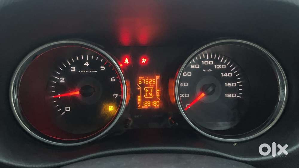 Mahindra Tuv 300 Mhawk100 T8, 2016, Diesel