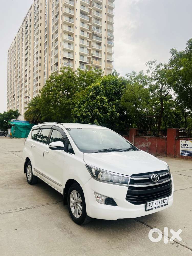 Toyota Innova Crysta 2.4 G Mt 7 Str, 2017, Diesel