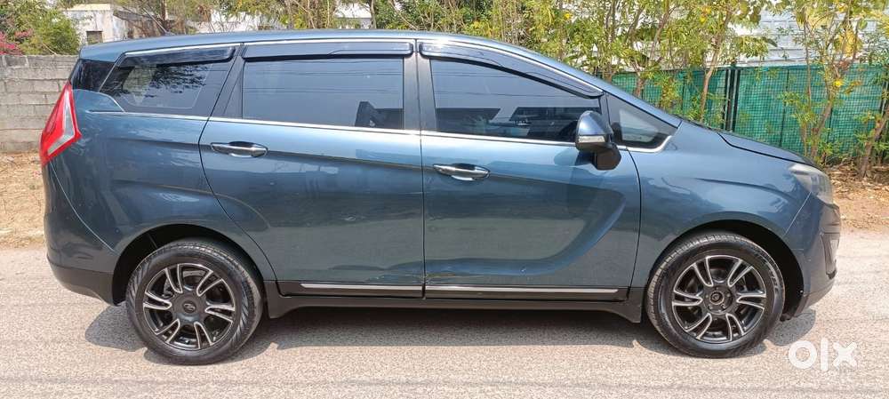 Mahindra Marazzo M8, 2018, Diesel