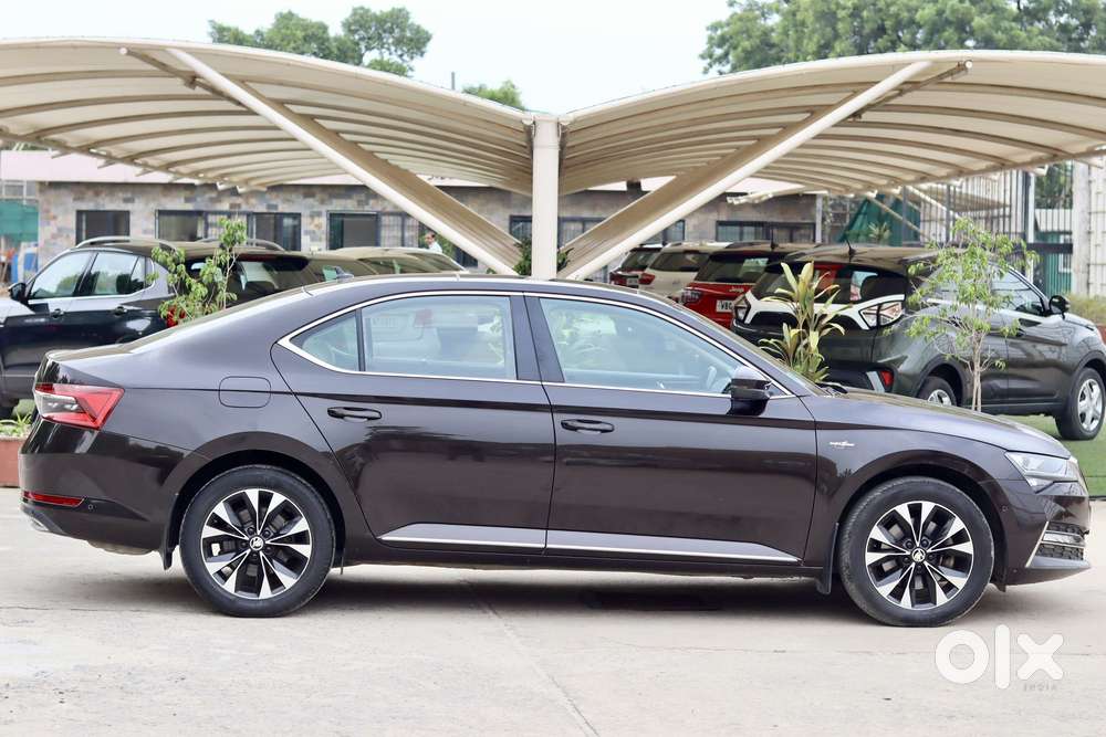 Skoda Superb 2.0 L&k Tsi At, 2021, Petrol