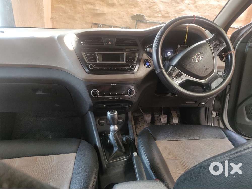 Hyundai Elite I20 2016 Petrol 105000 Km Driven