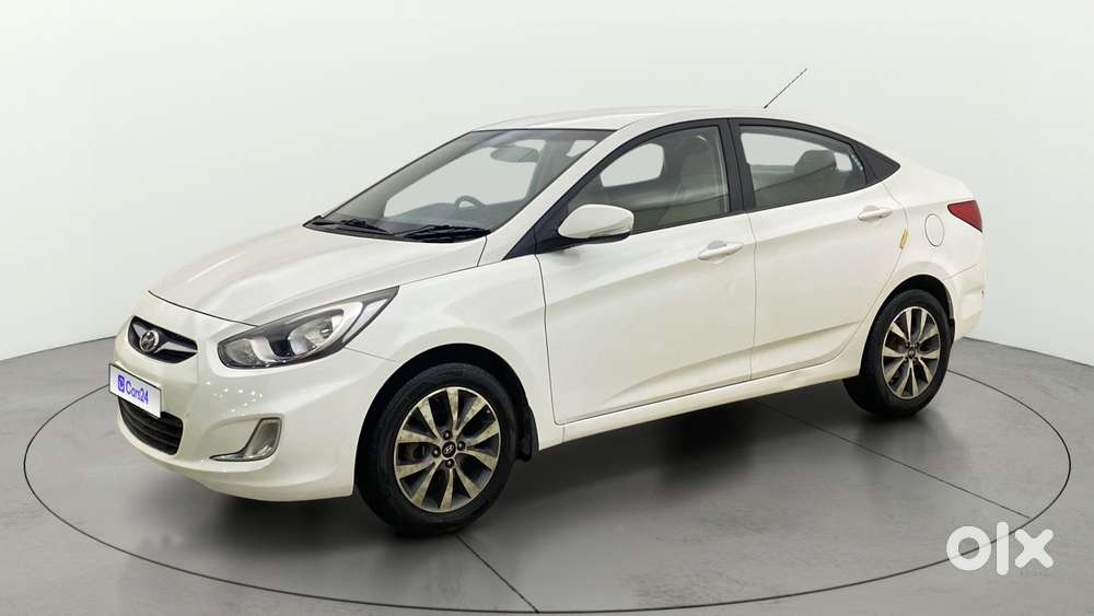 Hyundai Verna Fluidic 1.6 Vtvt Sx, 2013, Petrol