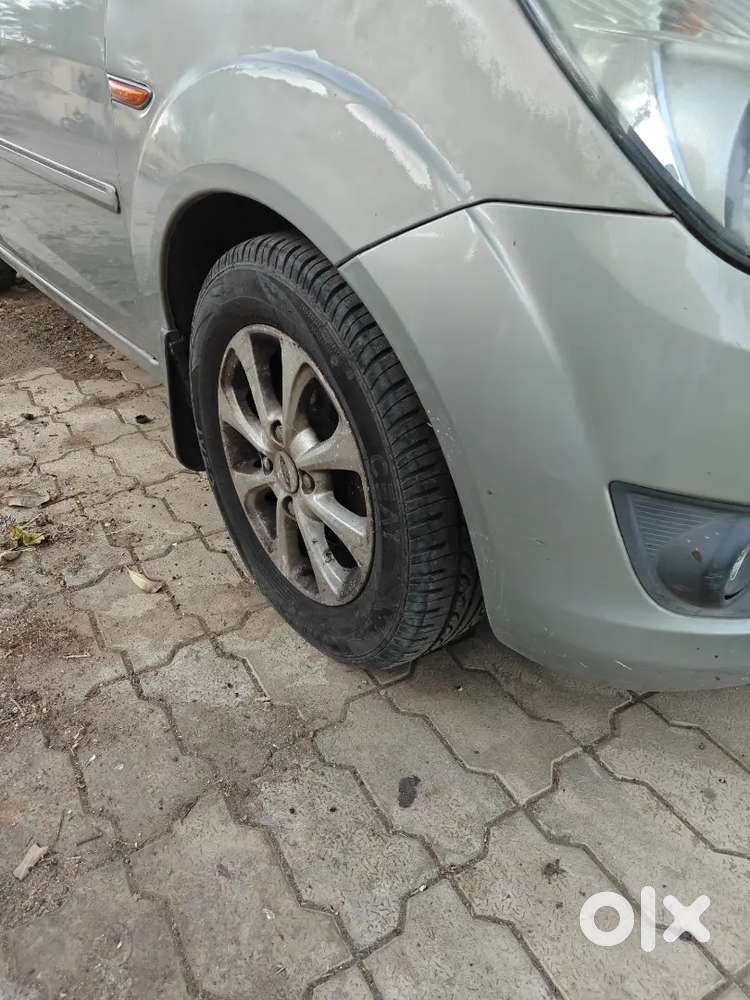 Ford Figo 2011 Diesel 128000 Km Driven