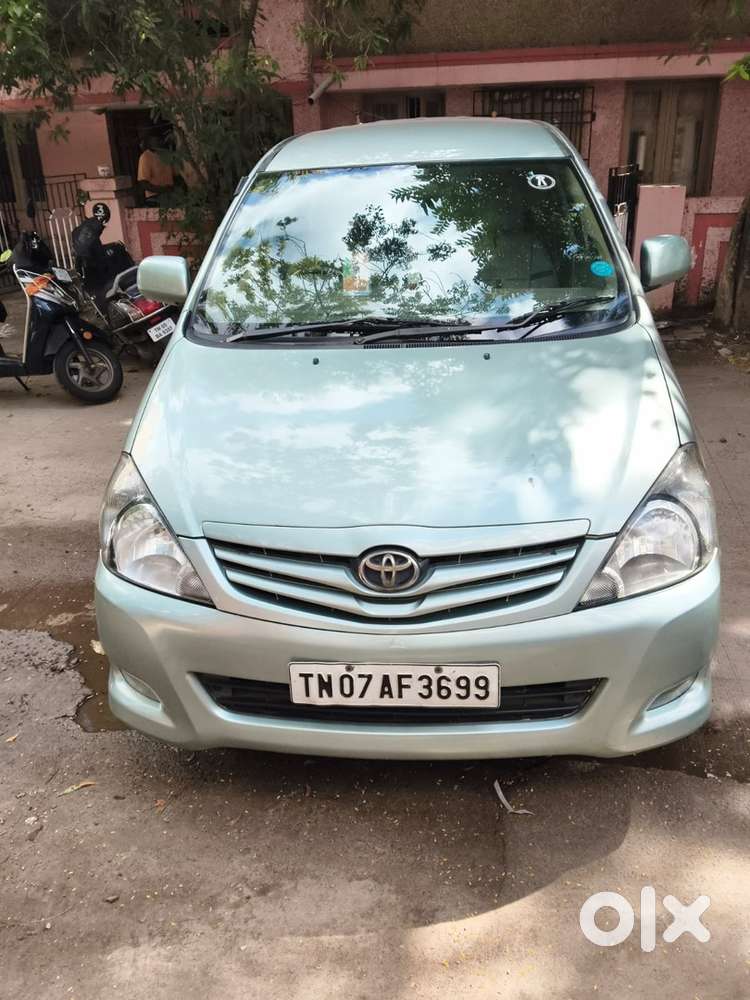 Toyota Innova Diesel 8 Str