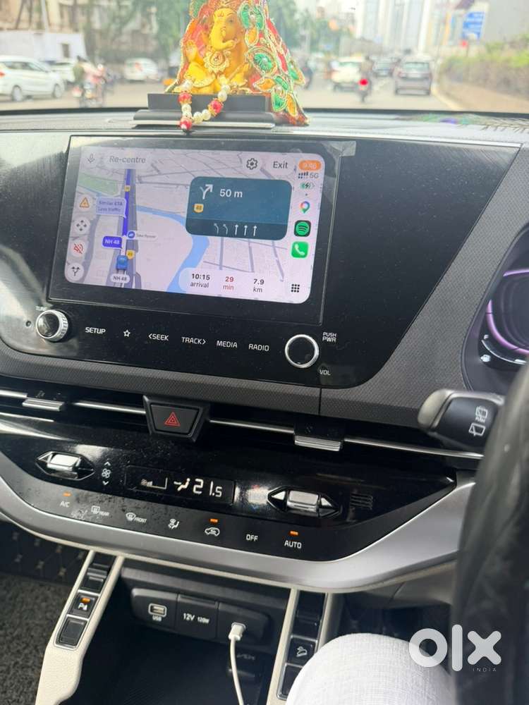 Kia Carens Petrol -   2022  22,354 Km  Single Owner
