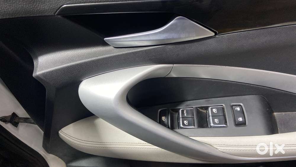 Mg Hector Plus 1.5 Hybrid Super Turbo 7 Str, 2021, Petrol