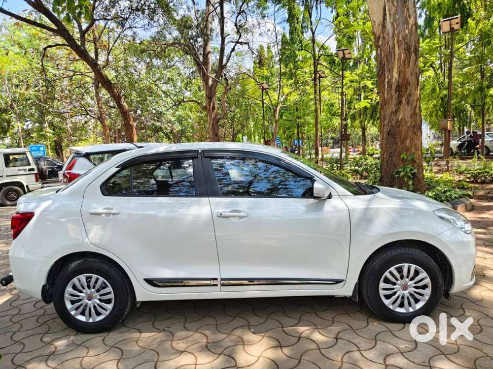 Maruti Suzuki Dzire 1.2 Vxi, 2023, Petrol
