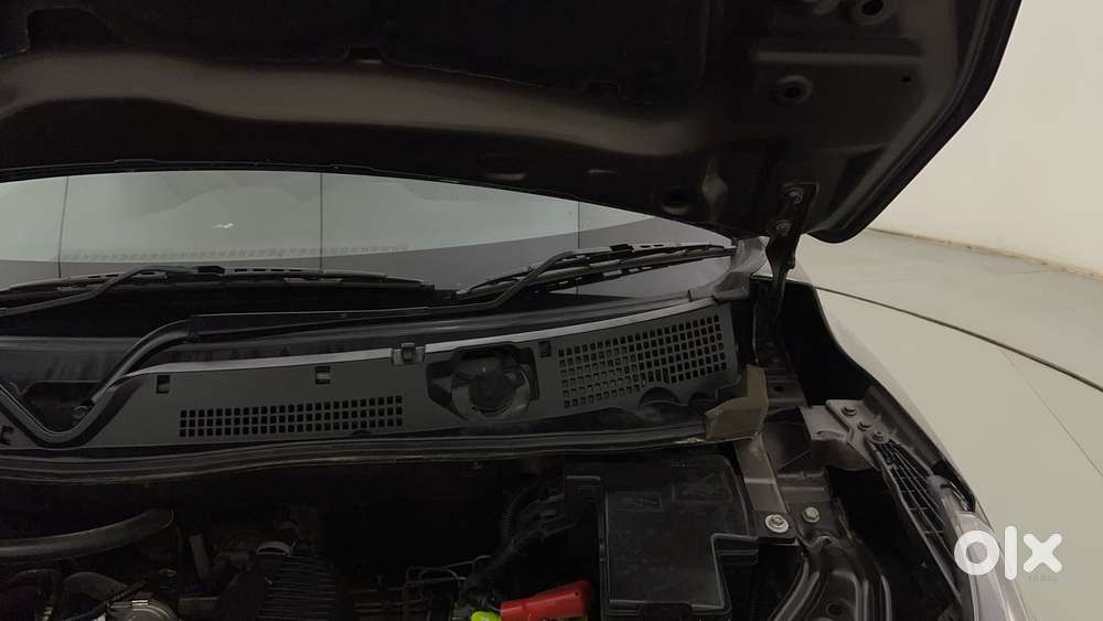 Nissan Magnite 1.0 Xv, 2022, Petrol