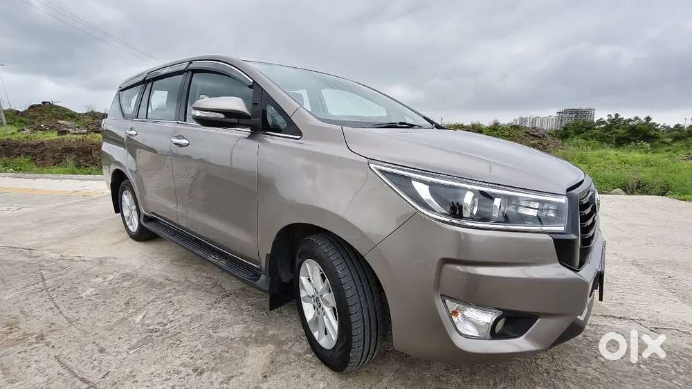 Toyota Innova Crysta 2.4 V 2017 Diesel Manual