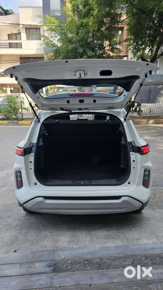 2023 Suzuki Grand Vitara Delta Automatic