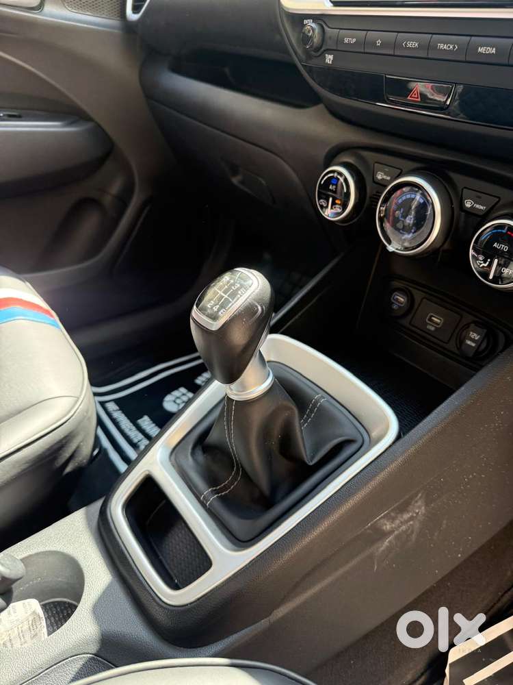 Hyundai Venue 1.0l Turbo Gdi Sx Mt, 2021, Petrol