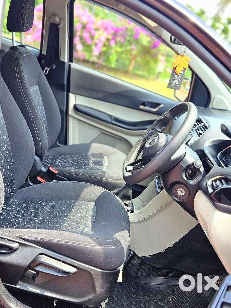 Tata Tiago 1.05 Revotorq Xz Plus Dualtone, 2023, Petrol