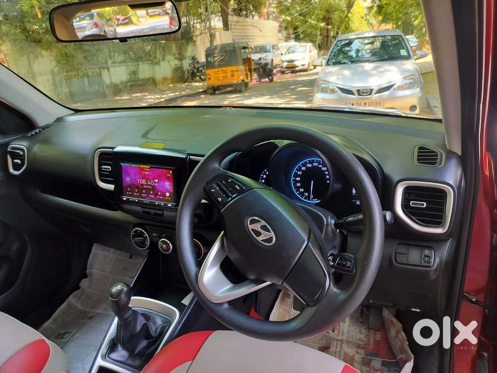 Hyundai Venue S Turbo, 2021, Petrol