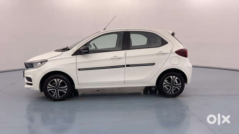 Tata Tiago 1.2 Revotron Xt Option, 2022, Petrol