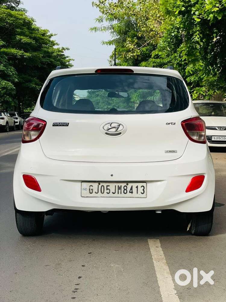 Hyundai Grand I10 2015 Diesel 80000 Km Driven