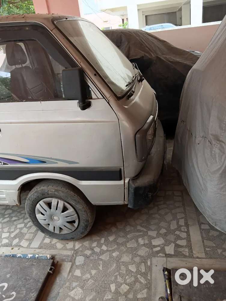 Maruti Suzuki Omni 2010