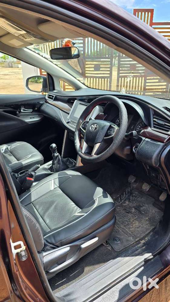 Toyota Innova Crysta 2.4 V, 2016, Diesel