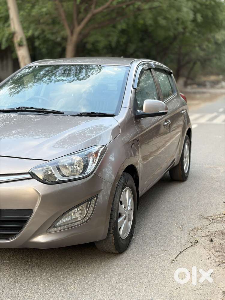 Hyundai I20 E 2014-2015 Sportz 1.2, 2014, Cng & Hybrids