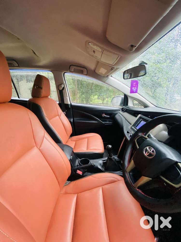Toyota Innova Crysta 2.4 G Mt 8s, 2017, Diesel
