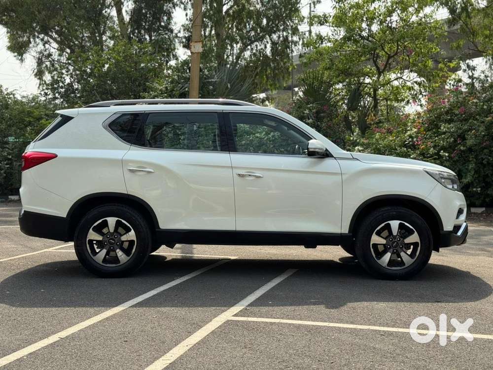 Mahindra Alturas G4 4x2 At, 2019, Diesel