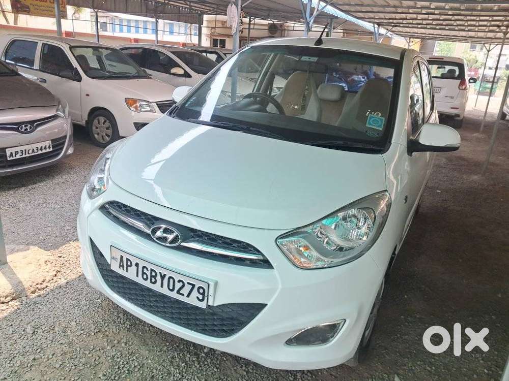 Hyundai I10 Sportz, 2011, Petrol