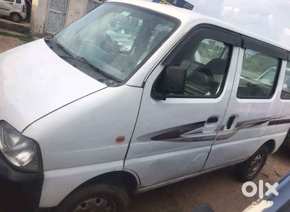 Maruti Suzuki Eeco Smiles 5 Seater 2016