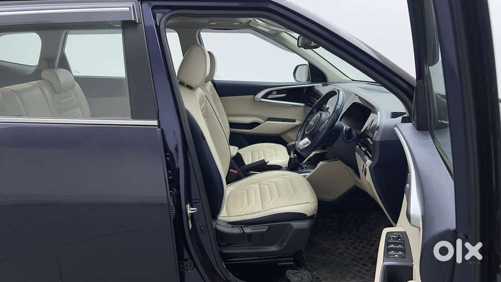 Kia Carens 1.4 Luxury Plus 6 Str, 2022, Petrol