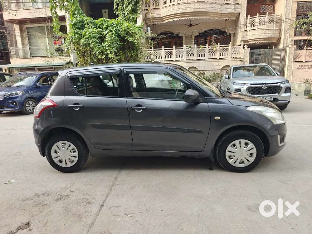 Swift Lxi Optional 
Pure Petrol
2016 December
1 St Owner
66000 Km Driv
