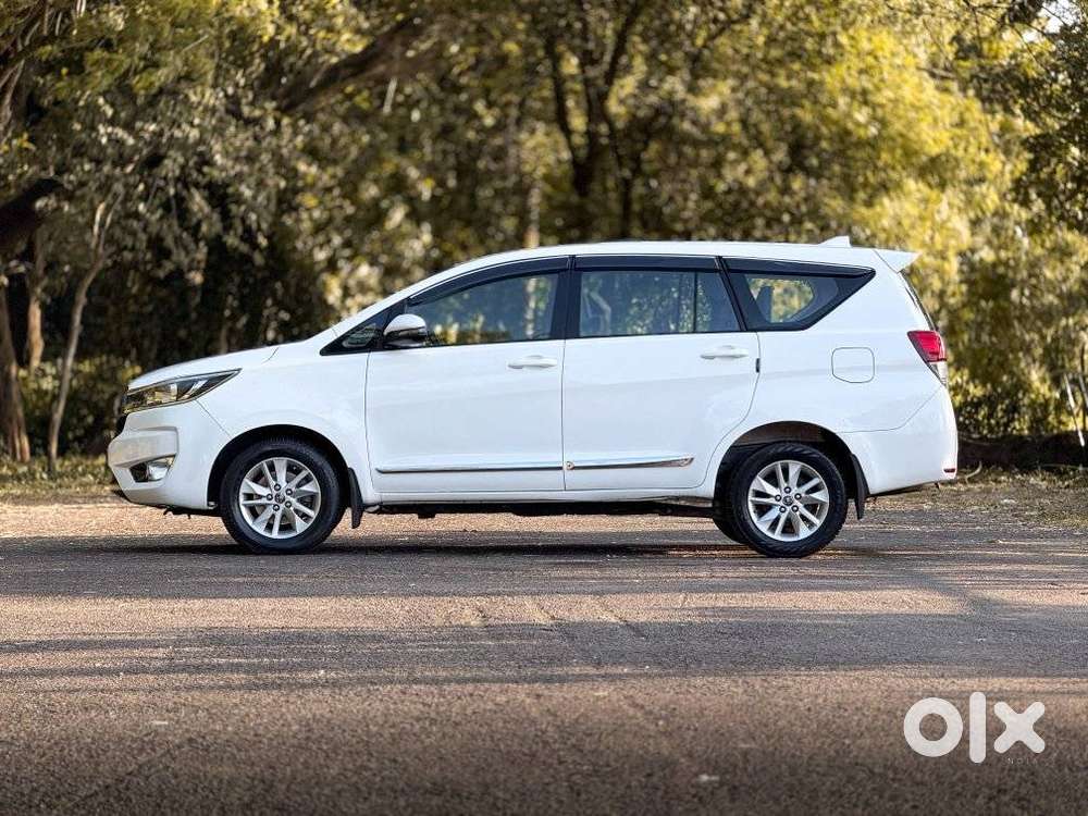 Toyota Innova Crysta 2.4 G Mt, 2018, Diesel