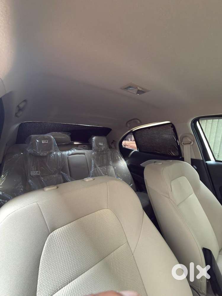 Maruti Suzuki Dzire 2026 Petrol 2100 Km Driven