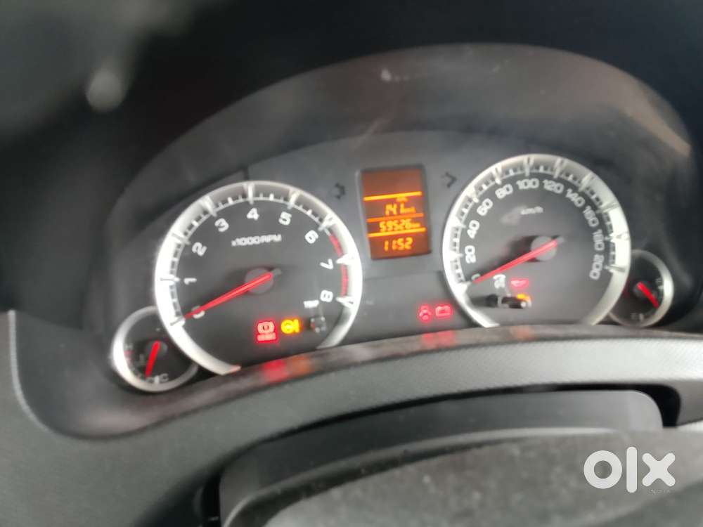 Maruti Suzuki Swift Vxi Abs Bsiv, 2015, Petrol