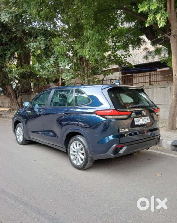 Toyota Innova Hycross 2.0 Vx (o) Hybrid 7 Str, 2024, Petrol