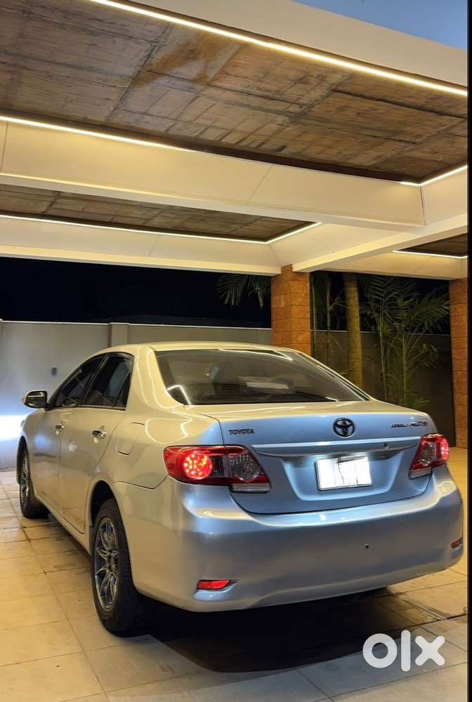 Toyota Corolla Altis 2012