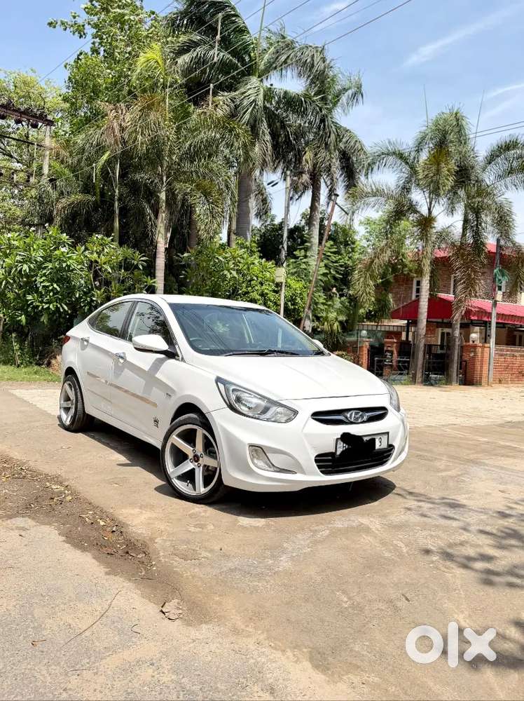 Hyundai Fluidic Verna 2013 December