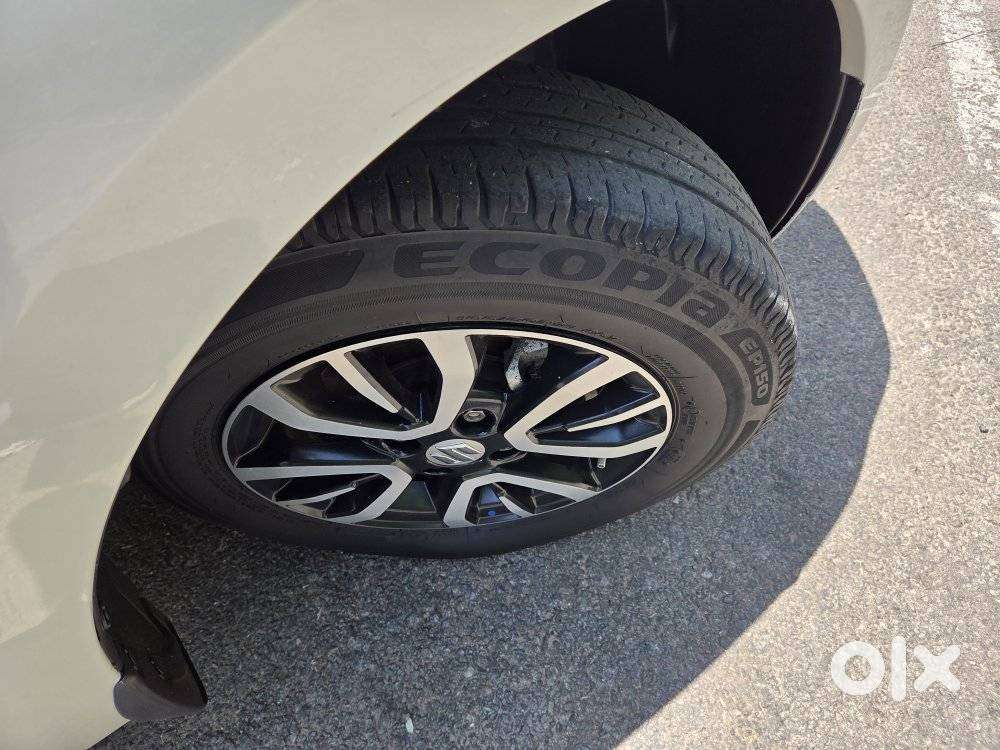 Maruti Suzuki Swift Vxi + Manual, 2023, Petrol