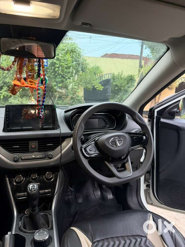 Tata Nexon Petrol 2023, Sunroof, Alloy Wheels, 215&rdquo; Tyres