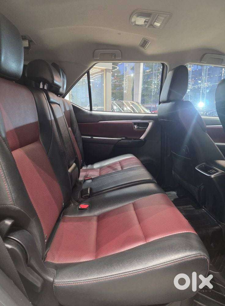 Toyota Fortuner Legender 4x2 At 2.8, 2022, Diesel