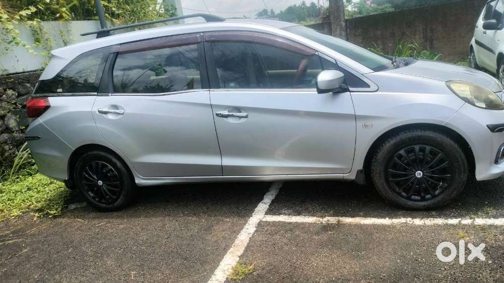 Honda Mobilio, 2015, Petrol