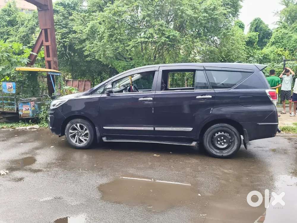 Toyota Innova Crysta 2.4 V 7 Str 2022