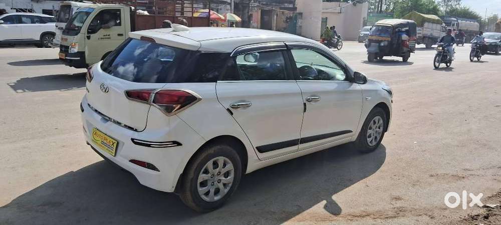 Hyundai I20 Petrol Cvt Magna Executive, 2017, Petrol