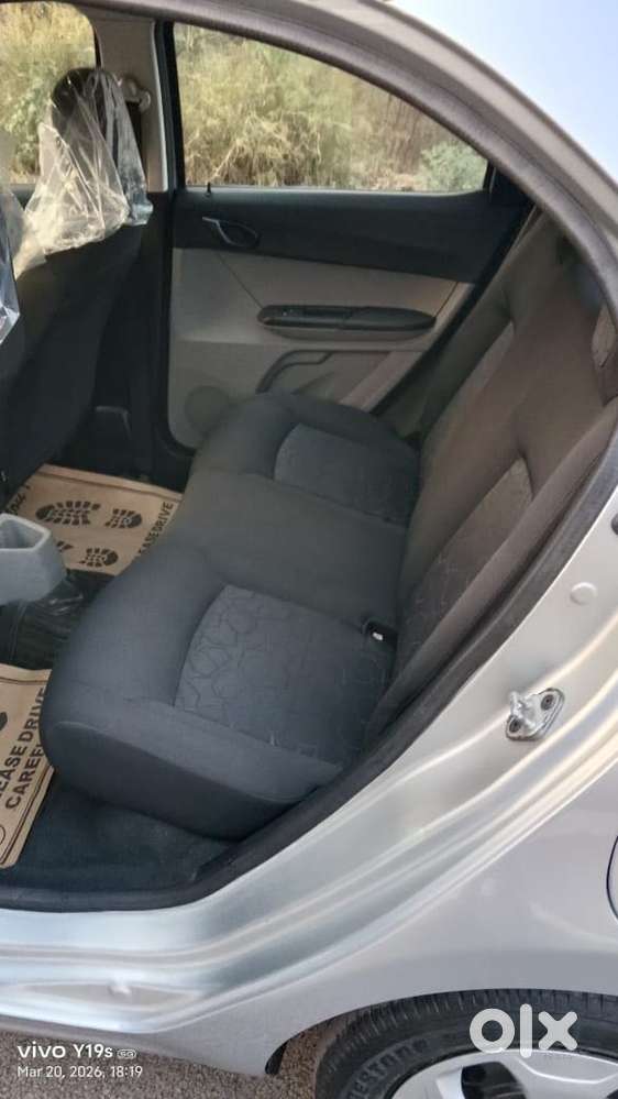 Tata Tiago 1.2 Revotron Xt (o), 2017, Petrol