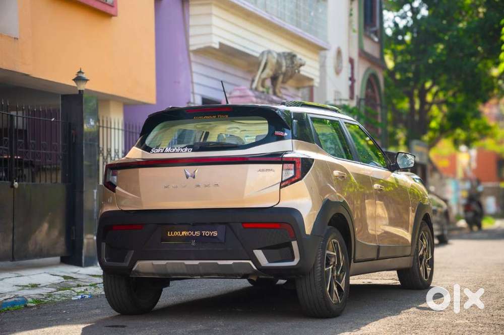 Mahindra Xuv 3xo Ax7l Petrol Mt, 2025, Petrol