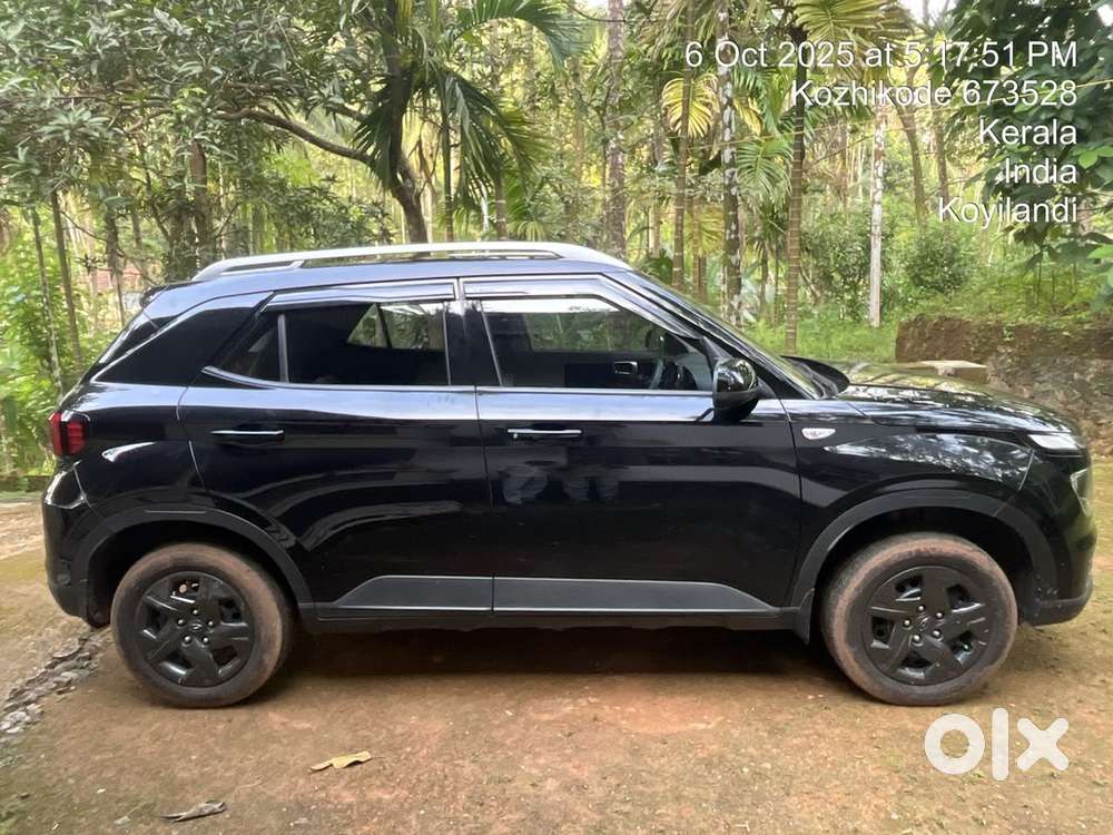 Hyundai Venue Petrol 2023