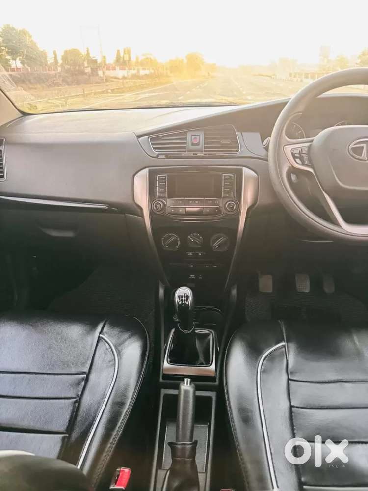 Tata Bolt Revotron Xm, 2015, Petrol